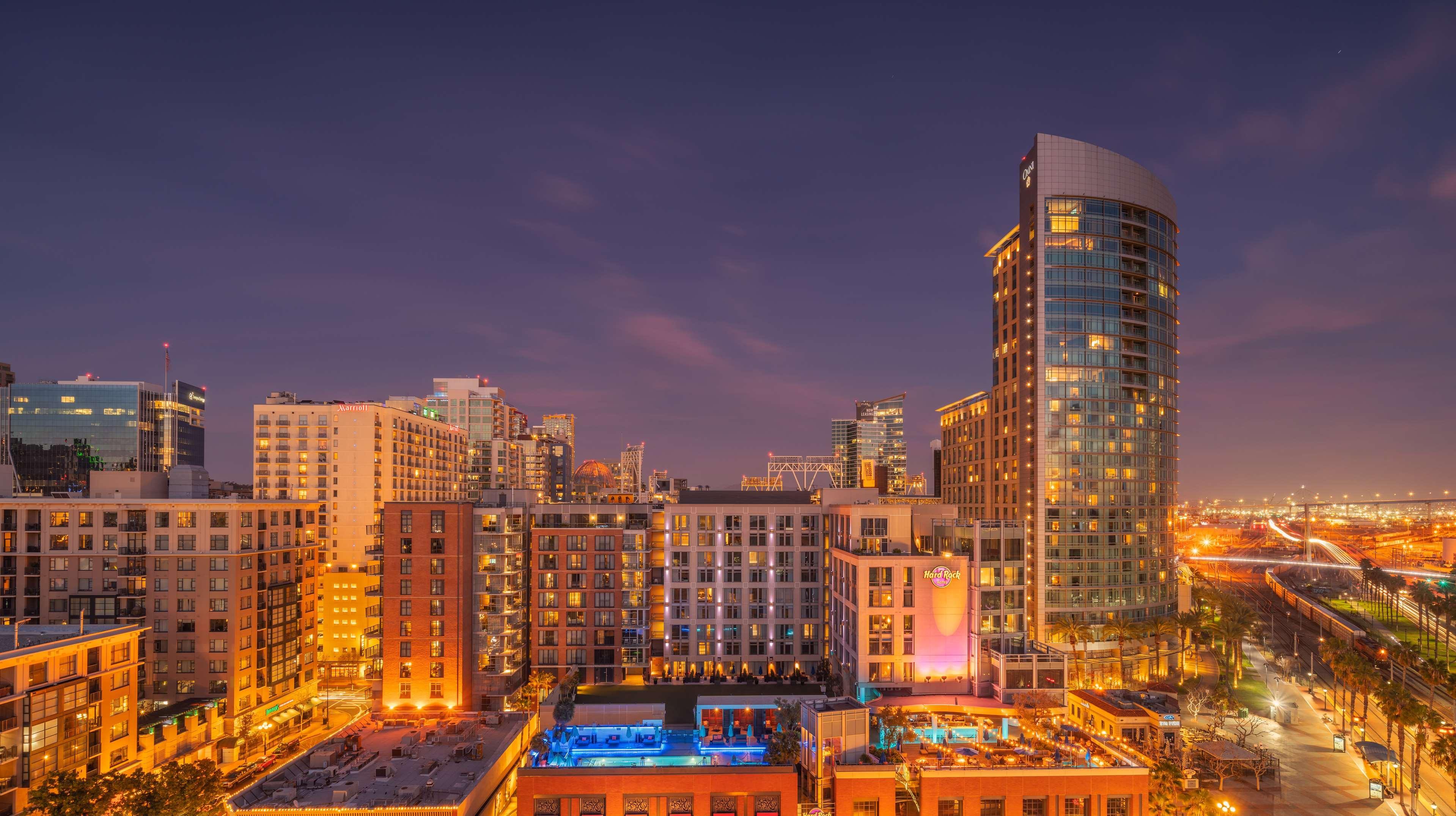 Hilton San Diego Gaslamp Quarter Экстерьер фото