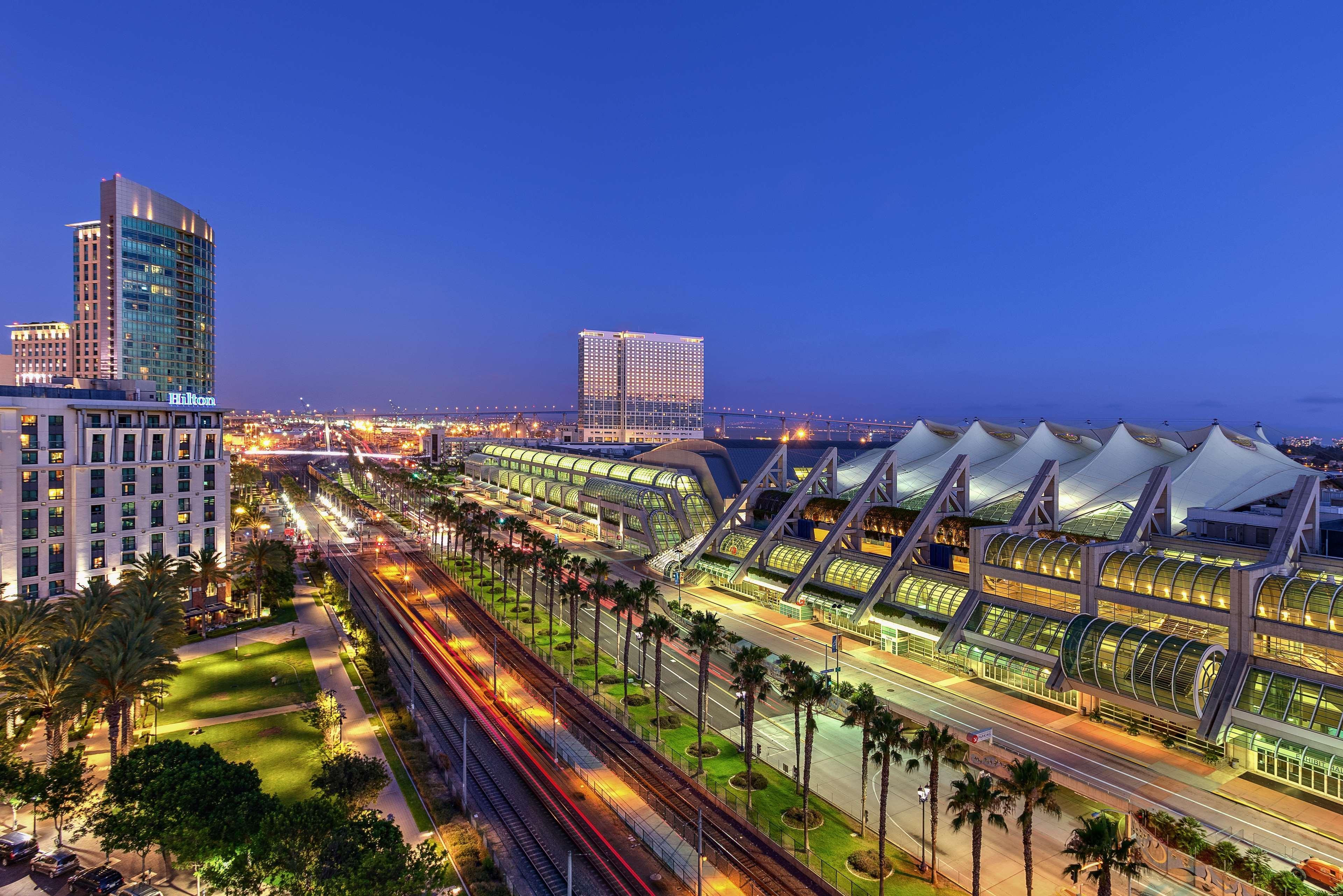 Hilton San Diego Gaslamp Quarter Экстерьер фото