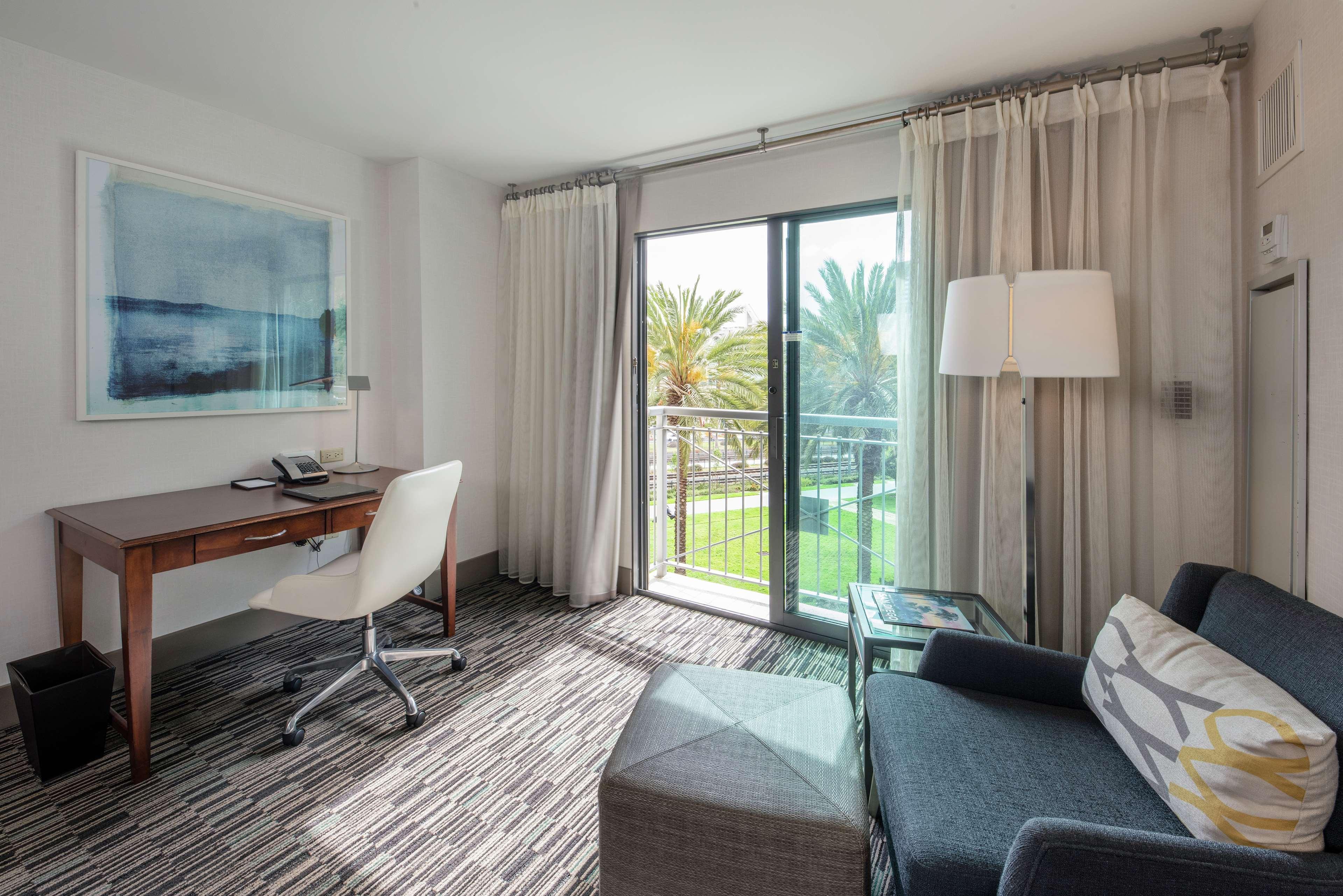 Hilton San Diego Gaslamp Quarter Экстерьер фото