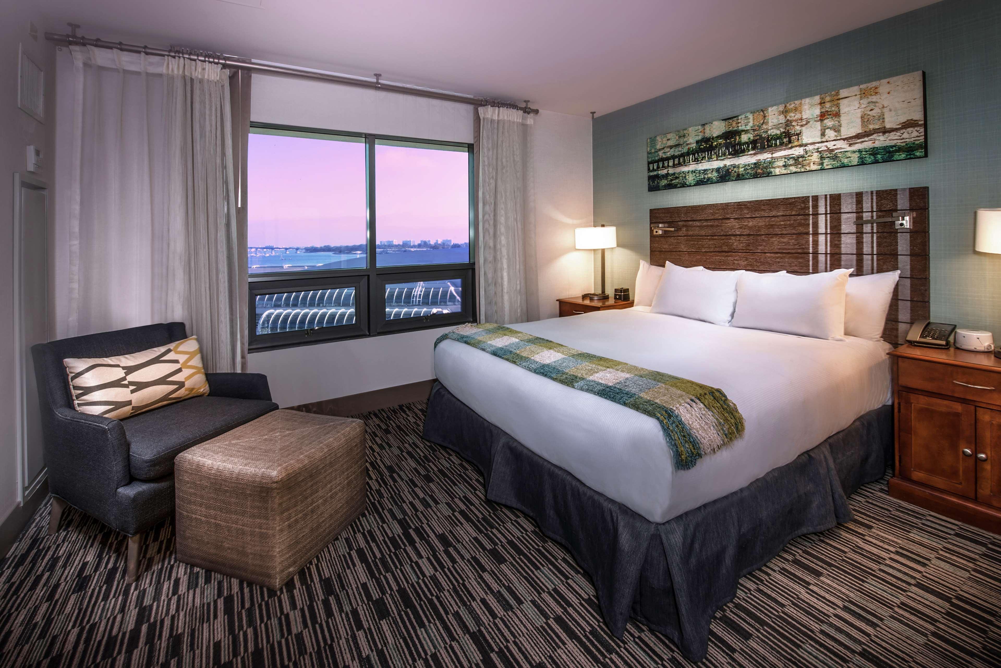 Hilton San Diego Gaslamp Quarter Экстерьер фото